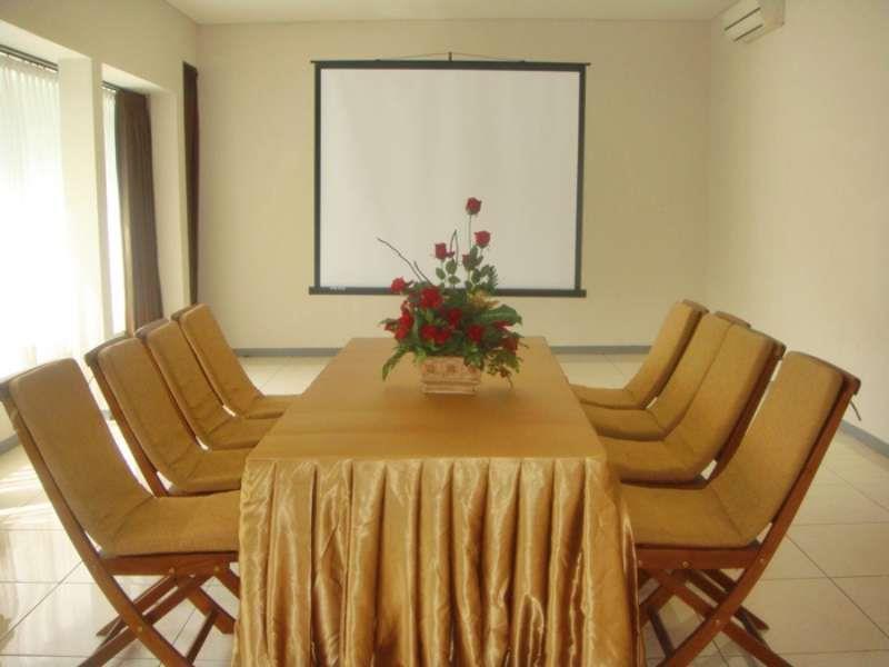 בנדונג Marciella Hotel מראה חיצוני תמונה