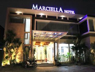 בנדונג Marciella Hotel מראה חיצוני תמונה