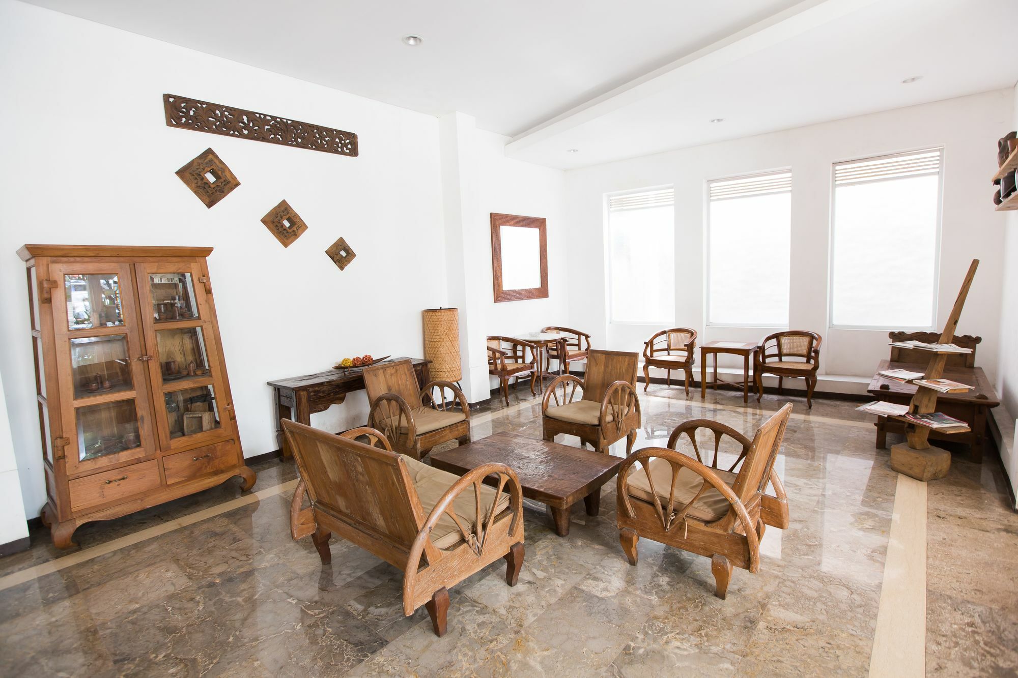 בנדונג Marciella Hotel מראה חיצוני תמונה